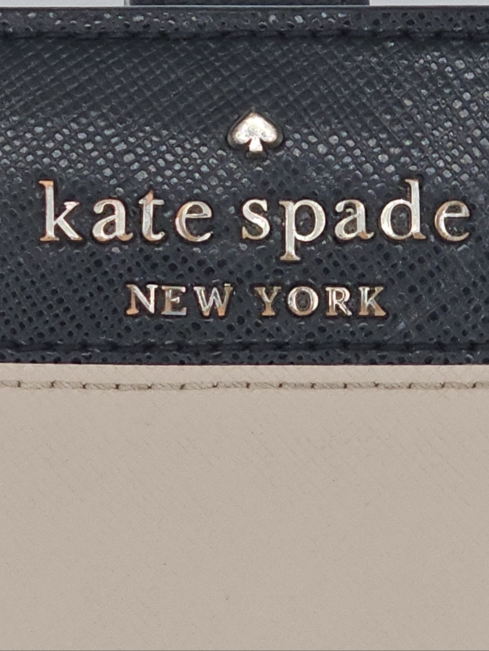 KATE SPADE Black and Beige Colorblock Compact Pebbled Leather Wallet - Picture 7 of 9